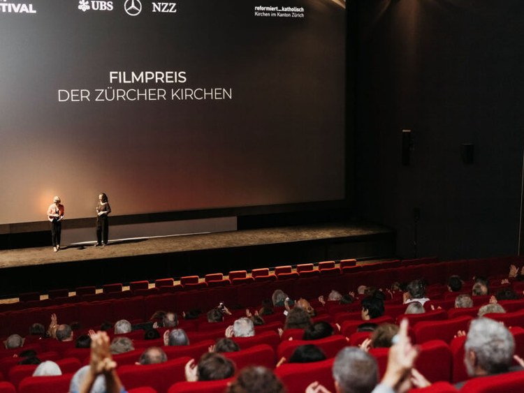 13 Filme, 13 Geschichten, ein Preis