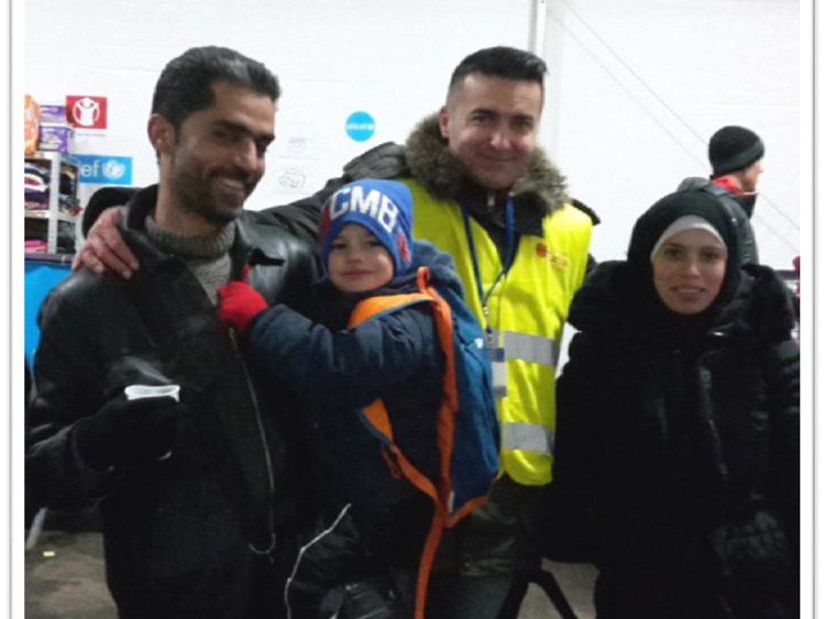 Glücklich angekommen: Syrische Familie_FOTO_Zeljko Calusic