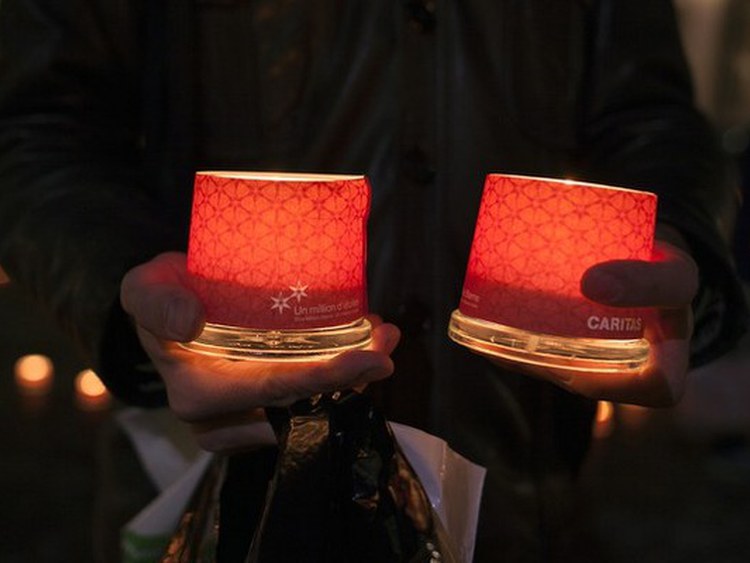 Eine Million Sterne: Kerzen leuchten für Armutsbetroffene 