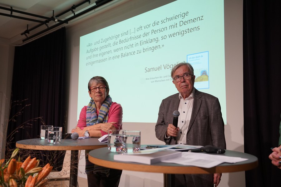 Ausserdem auf dem Podium: Dokumentarfilmerin Marianne Pletscher und Ulrich E. Gut, ehemaliger Zentralpräsident von Alzheimer Schweiz.
