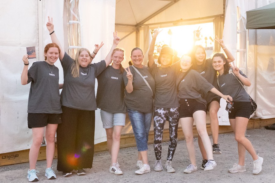 Eine Gruppe Jugendlicher am Freitagabend. Foto: Verein Aktion Kirchen Züri Oberland