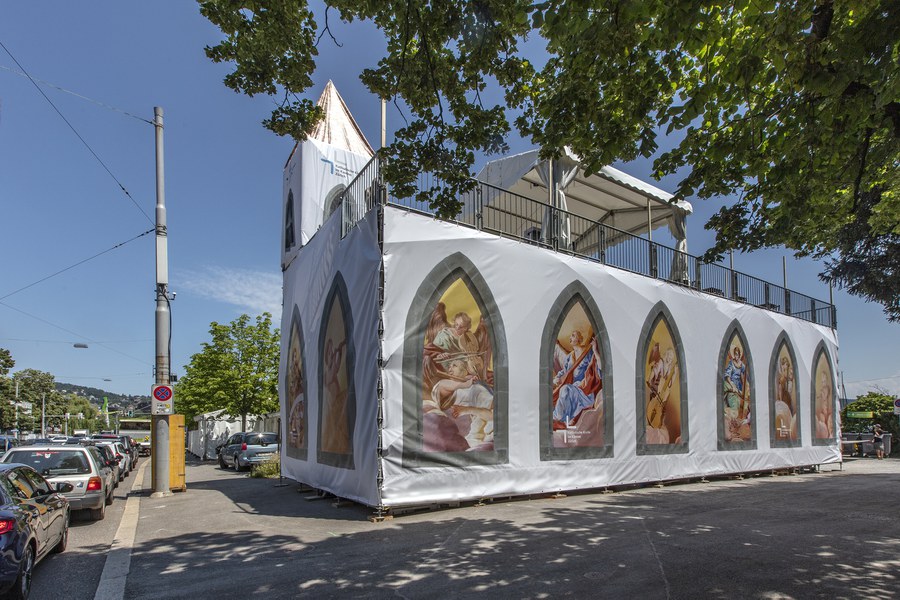 kirche totale 2.jpg