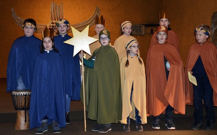 Sternsinger: Segen bringen und Segen sein Sternsinger: Segen bringen und Segen sein