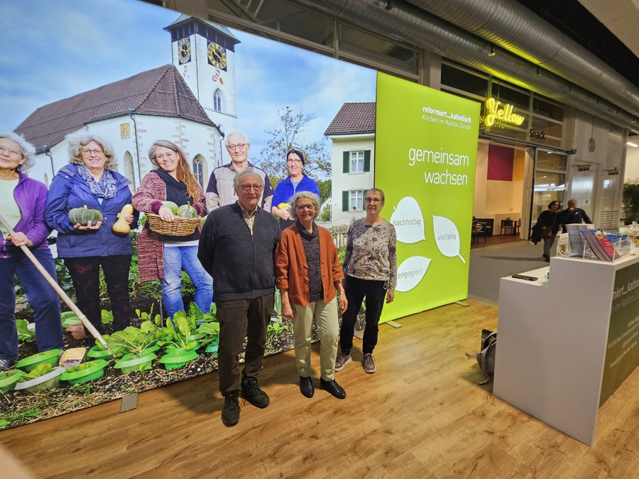 Einige unserer «Fotostars» auf der Rückwand waren auch live an der Messe.