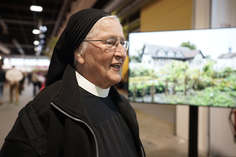 Schwester Beatrice vom Kloster Fahr besuchte uns am Stand. Sie kümmert sich um den Klostergarten im Fahr.
