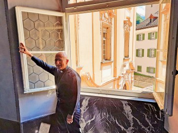 Drei Bischöfe ziehen am gleichen Strick