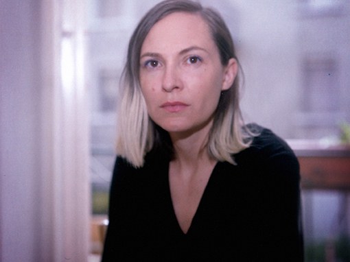 Portraitbild der Regisseurin Carmen Jaquire. Bild: zVg