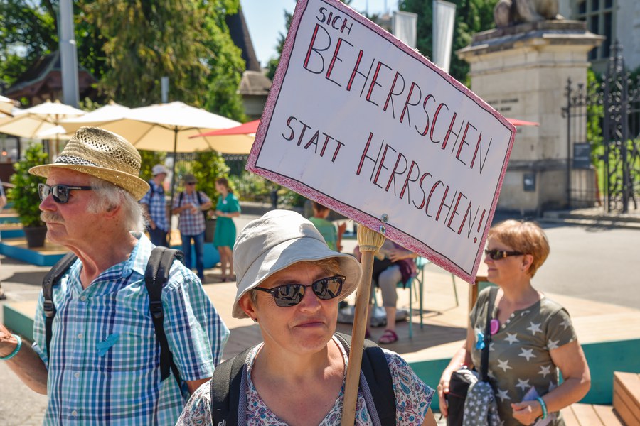 Teilnehmende kamen aus der ganzen Schweiz nach Bern.