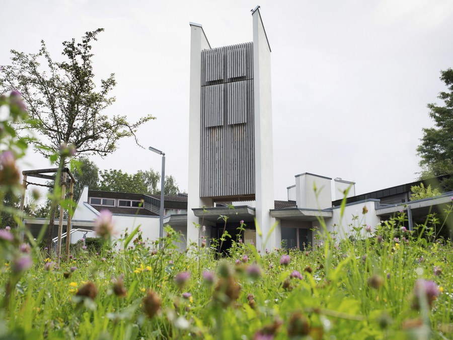 Pfarrei Dübendorf mit Umweltzertifikat Grüner Güggel. Foto: Christoph Wider