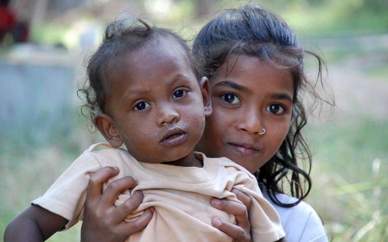 Mädchen beim Spielen in Chandigarh, Indien. Foto: Daniel Spillmann