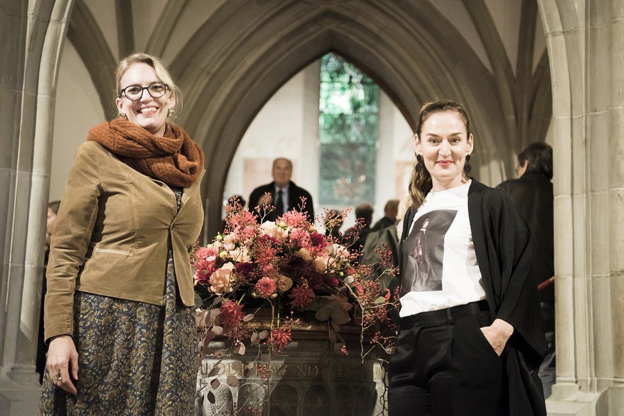 Rachel Braunschweig (spielt im Zwinglifilm Katharina von Zimmern) und Franziska Driessen-Reding - vereint in der Nachfolge der letzten Äbtissin