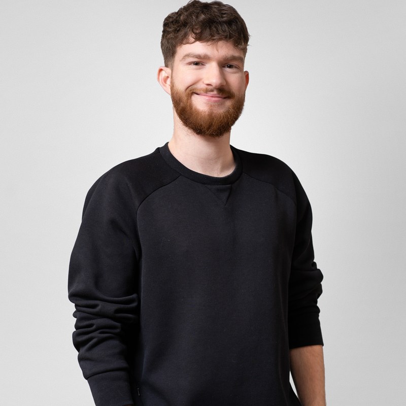 Dominic_8x8.jpg