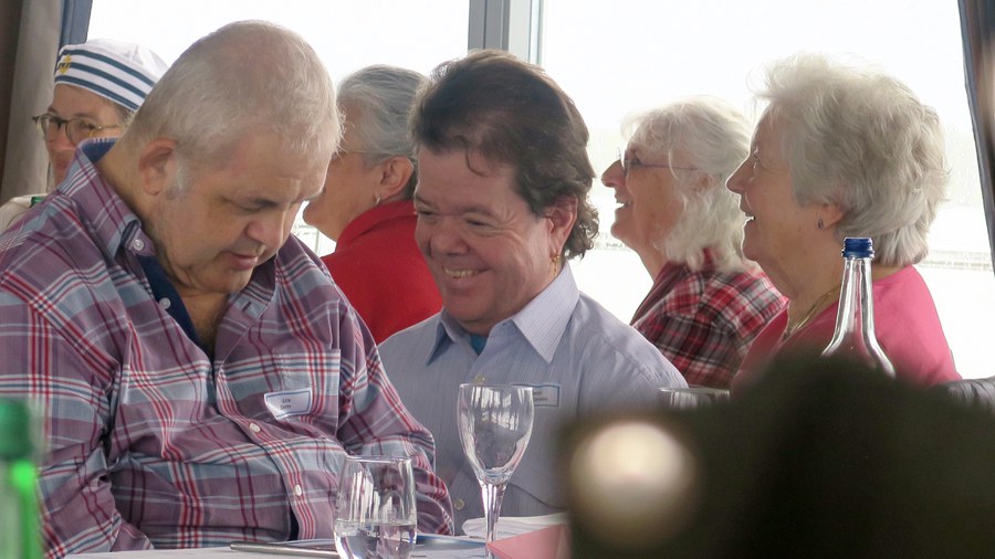 Man kennt sich untereinander und pflegt die Freundschaften.