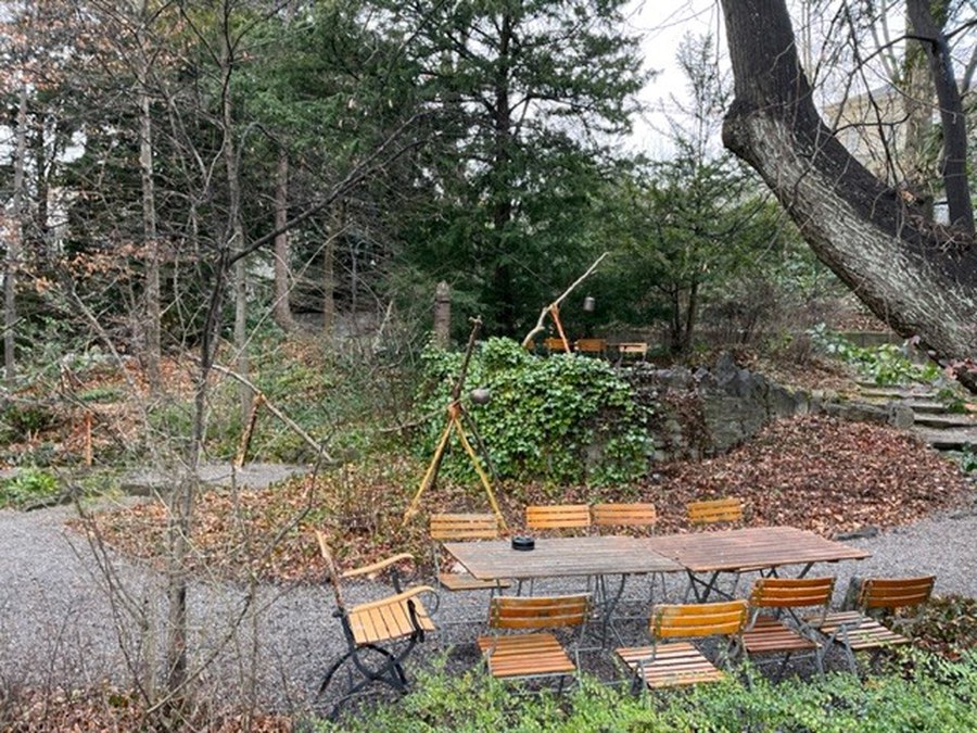 Garten oberhalb des Aki