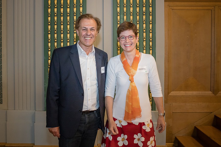 Präsidentin und Präsident der beiden Synoden: Simone Schädler (reformiert) und Felix Caduff (katholisch)