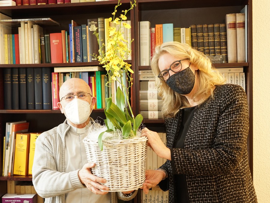 Gratulation Franziska Driessen Ernennung Joseph Bonnemain (1).jpg