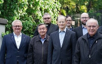 Dekanenwahl komplett: Alle fünf Dekane sind neu gewählt Dekanenwahl komplett: Alle fünf Dekane sind neu gewählt