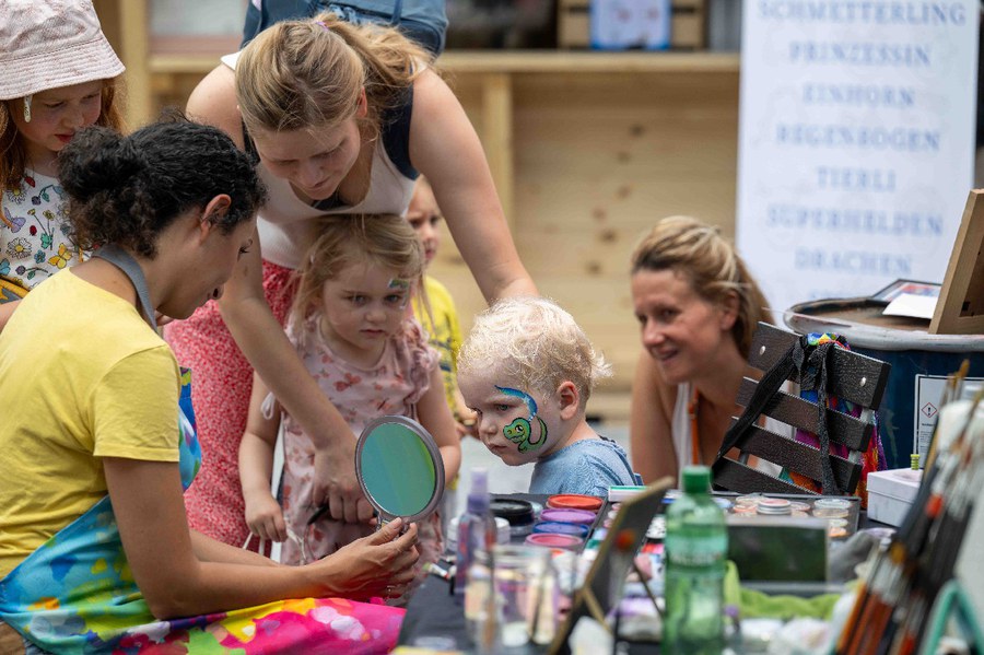 Das Kinderschminken fand grossen Anklang.