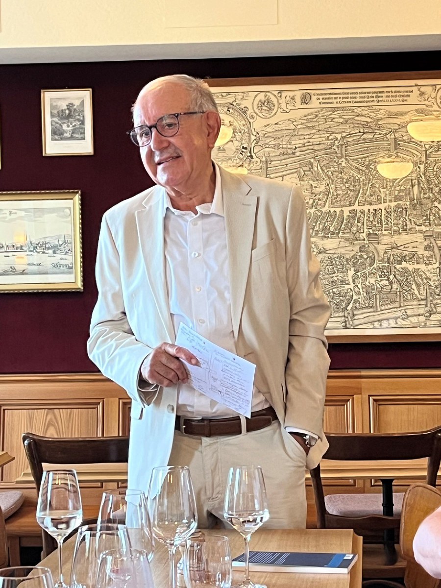 Buchvernissage Hans Hollenstein 2.jpg