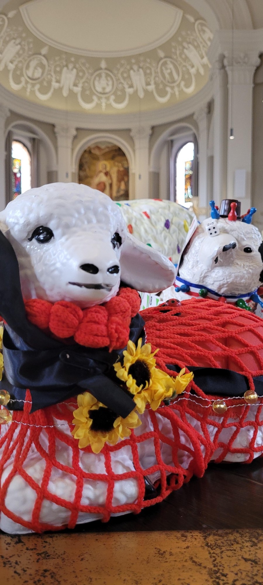Das erste Schaf in der Jubiläums-Aktion ist ein von Marie-Therese Fehr gestaltetes Lamm. Foto: Saskia Richter