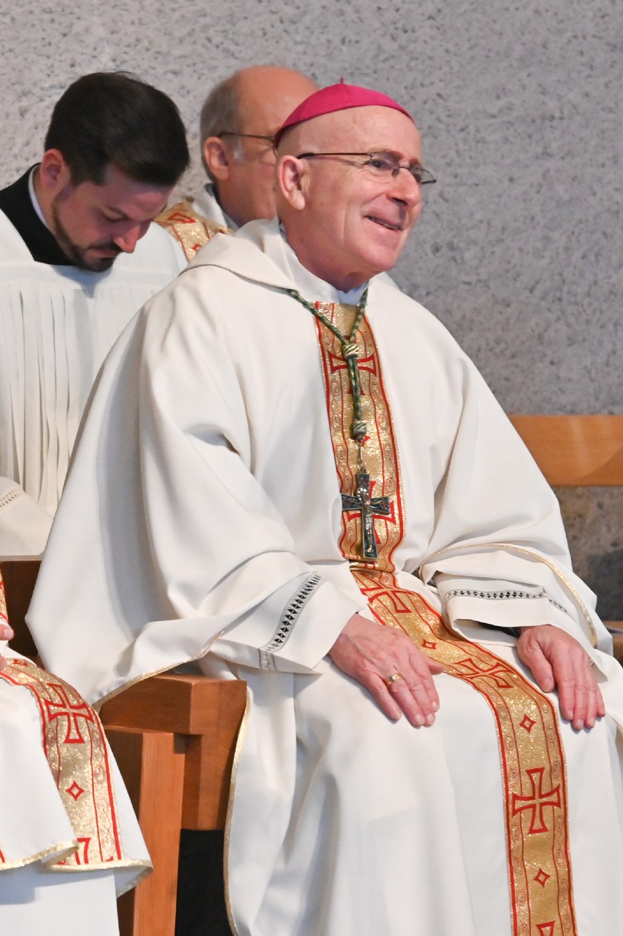 Die Weihe ist ein Freudentag für Bischof Bonnemain. Foto: Ursula Hersperger