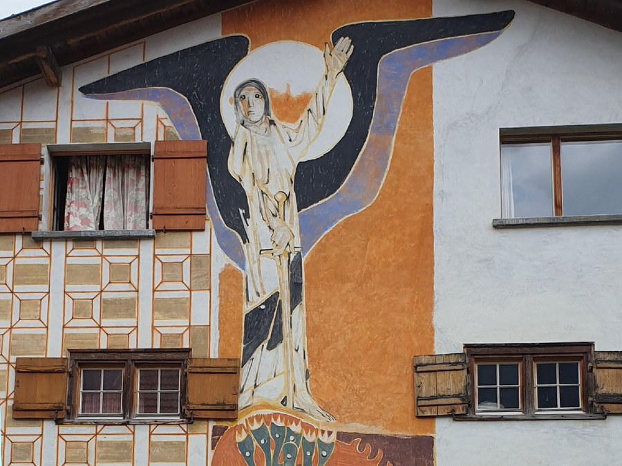 Der Erzengel Michael kämpft gegen den Drachen. Foto: Josef Kohler