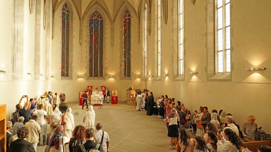 Gemeinsames Gebet in der Wasserkirche. Foto: Saskia Richter