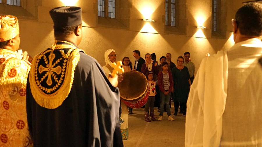 Prozession Orthodoxe Gemeinschaften zum Fest der Stadtheiligen Felix, Regula und Exuperantius 2022_Foto_Saskia Richter (24).JPG