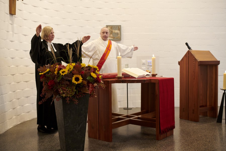Ökumenischer Segen der Spital-Seelsorgenden. Foto: Gion Pfander