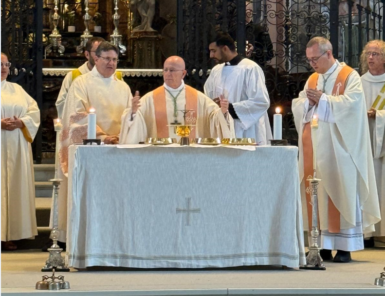 Gottesdienst_geschnitten.PNG