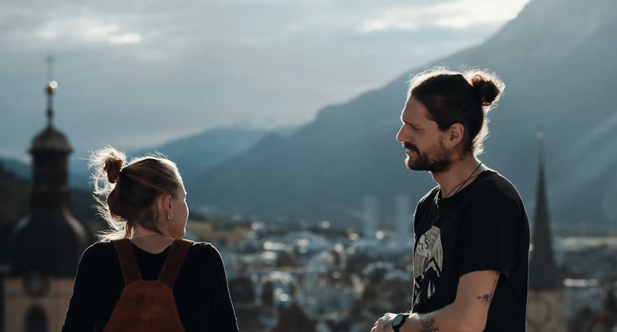 Ausschnitt Szene auf der Dachterrasse der THChur.png