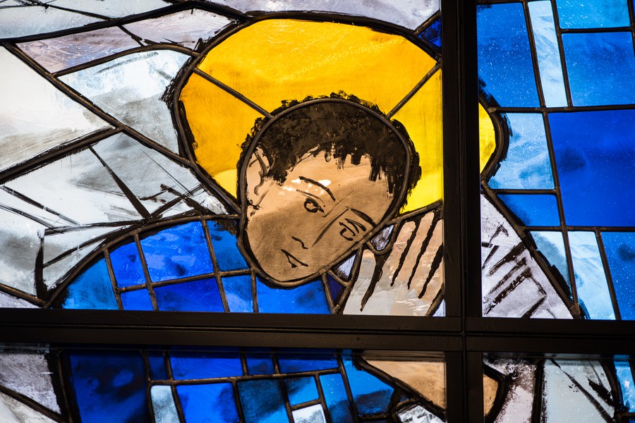 Glasfenster Spitalkapelle Limmattalspital ZH Schlieren.JPG